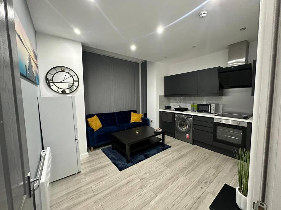 Beeston Hill Luxurious 2 Bedroom Flat מראה חיצוני תמונה